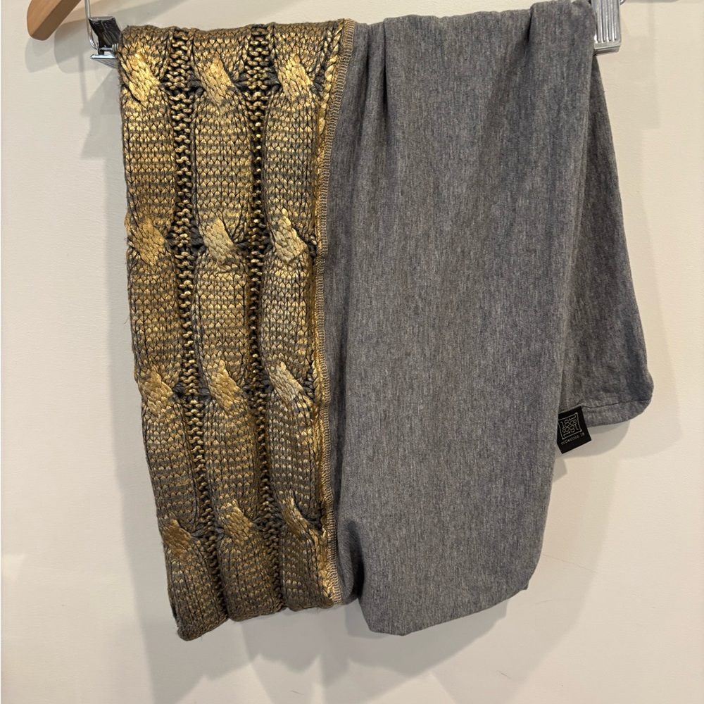 Elegant Gold and Gray Scarf